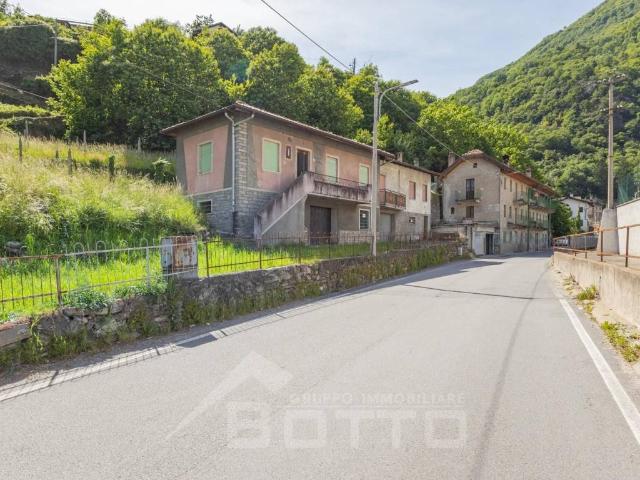 Villa Indipendente in vendita a Piemonte, Verbano-cusio-ossola