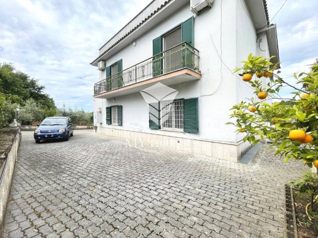 Villa Indipendente in vendita a Piglio, Frosinone