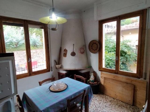 Villa Indipendente in vendita a Pigna, Liguria