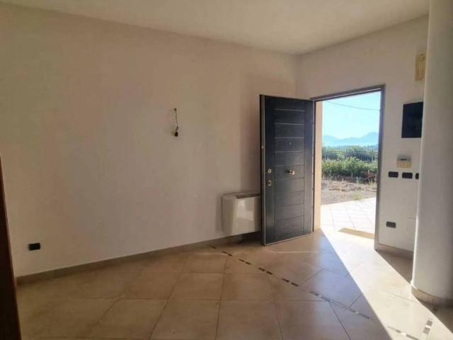 Villa Indipendente in vendita a Pignataro Interamna, Lazio