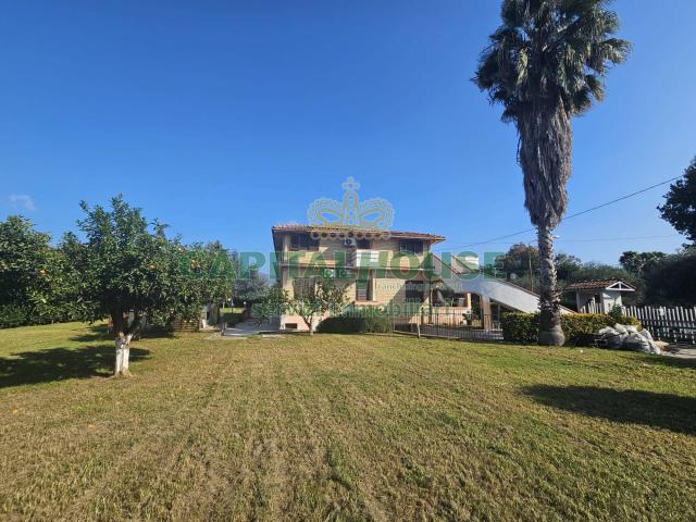 Villa Indipendente in vendita a Pignataro Maggiore, Campania