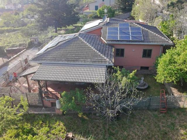 Villa Indipendente in vendita a Abriola, Basilicata