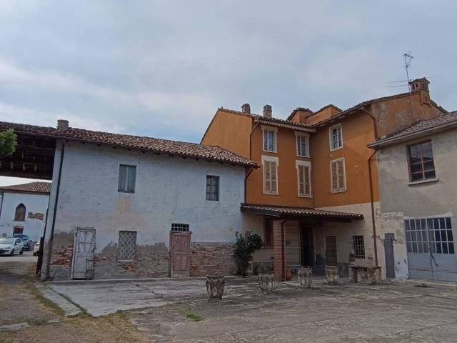 Villa Indipendente in vendita a Pinarolo Po, Lombardia