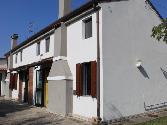 Villa Indipendente in vendita a Pincara, Veneto
