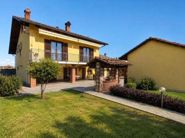 Villa Indipendente in vendita a San Luigi, Piemonte