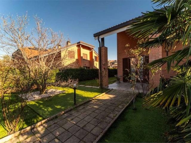 Villa Indipendente in vendita a Piemonte, Torino