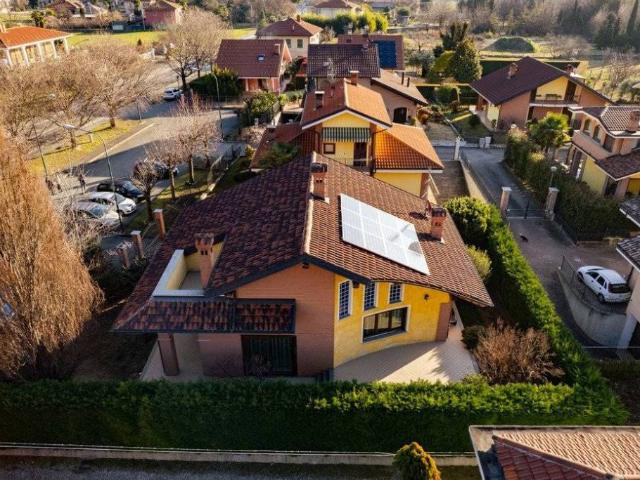 Villa Indipendente in vendita a Piemonte, Torino