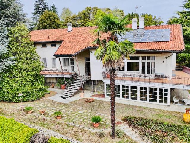 Villa Indipendente in vendita a Pino Torinese, Torino