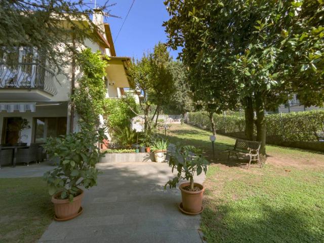 Villa Indipendente in vendita a Villaggio Satellite, Pino Torinese