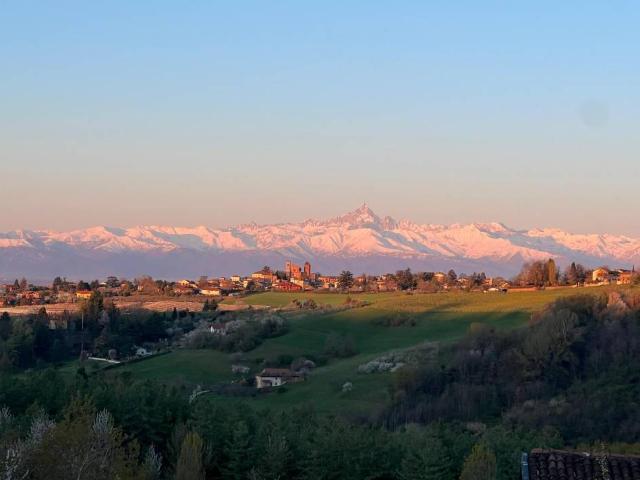 Villa Indipendente in vendita a Tetti Borella, Piemonte