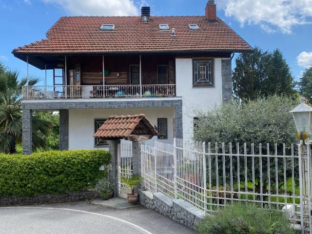 Villa Indipendente in vendita a Tetti Borella, Piemonte