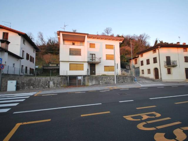 Villa Indipendente in vendita a Pinzano Al Tagliamento, Friuli-Venezia Giulia