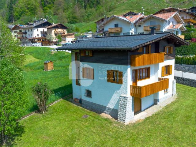 Villa Indipendente in vendita a Comunità delle Giudicarie, Pinzolo