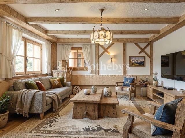Villa Indipendente in vendita a Comunità delle Giudicarie, Pinzolo