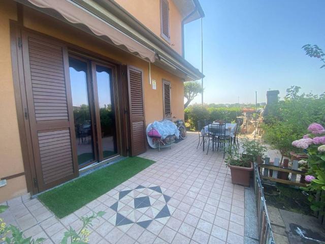 Villa Indipendente in vendita a Rugacesio di Sotto, Pioltello