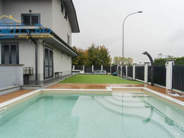 Villa Indipendente in vendita a Seggiano, Pioltello
