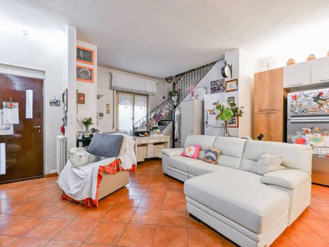 Villa Schiera in vendita a Seggiano, Pioltello