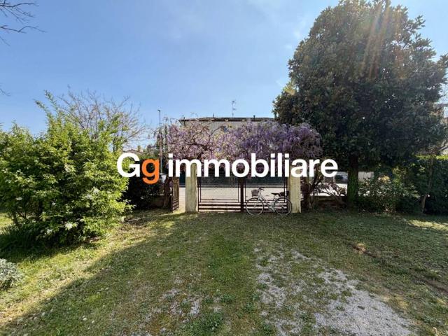 Villa Indipendente in vendita a Piombino Dese, Veneto