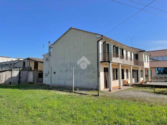 Villa Indipendente in vendita a Piombino Dese, Veneto