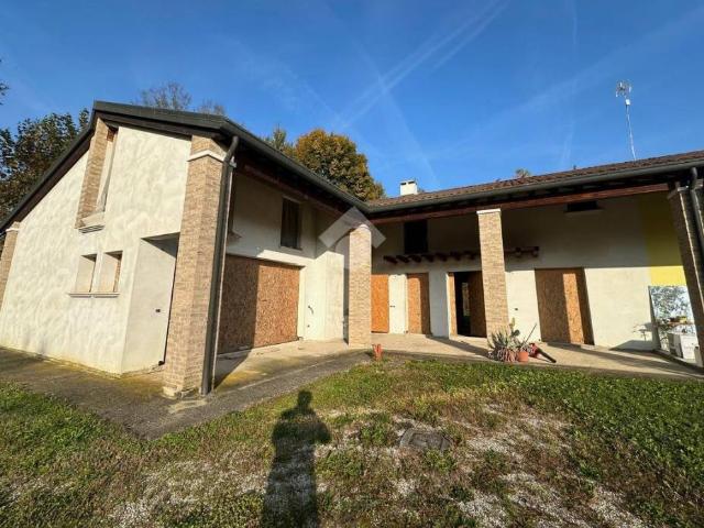 Villa Indipendente in vendita a Piombino Dese, Veneto