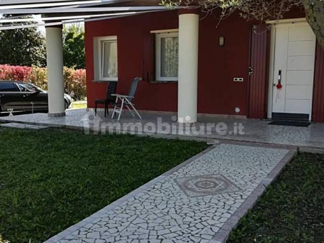 Villa Indipendente in vendita a Piombino Dese, Veneto