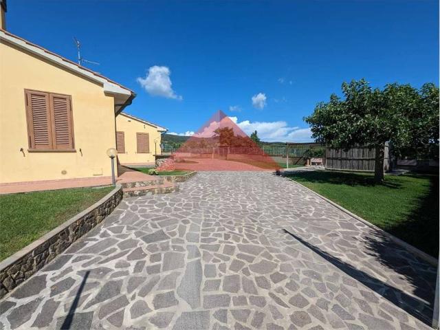 Villa Indipendente in vendita a Piombino, Toscana