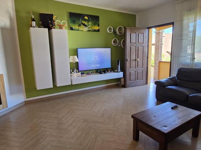 Villa Indipendente in vendita a Montemazzano, Piombino