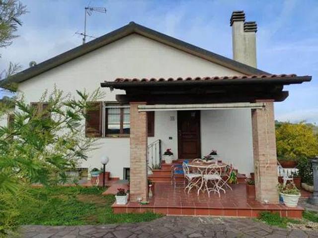 Villa Indipendente in vendita a Piombino, Toscana