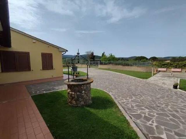 Villa Indipendente in vendita a Piombino, Toscana
