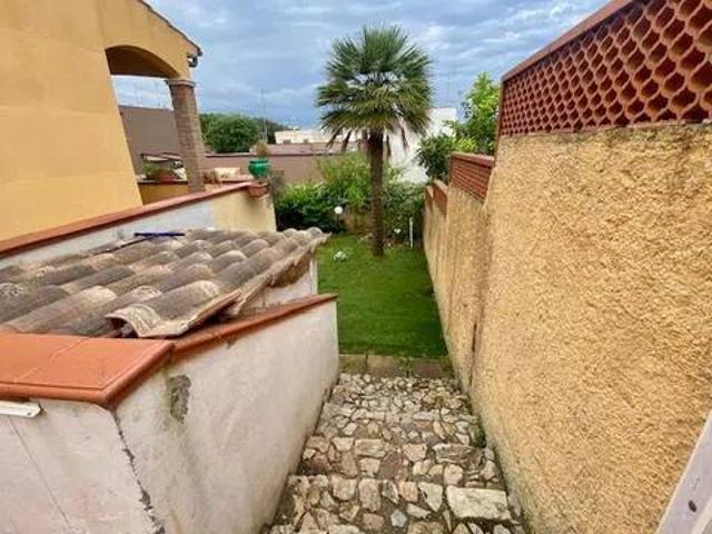 Villa Indipendente in vendita a Montemazzano, Piombino