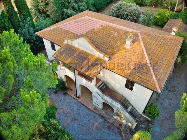 Villa Indipendente in vendita a Piombino, Toscana