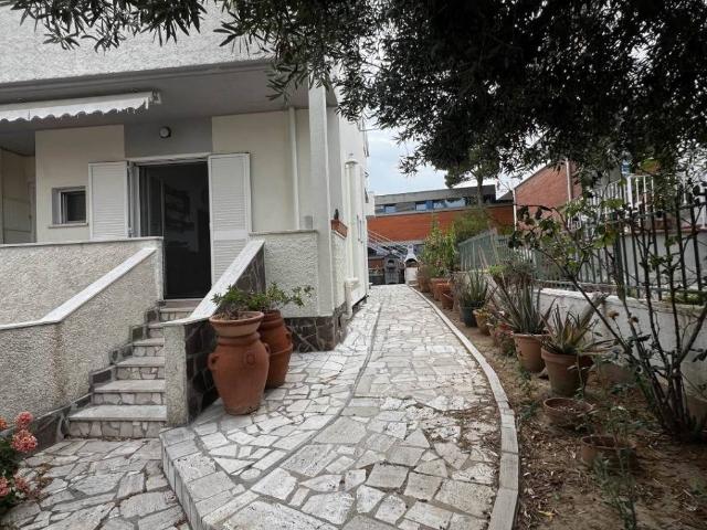 Villa Indipendente in vendita a Piombino, Toscana