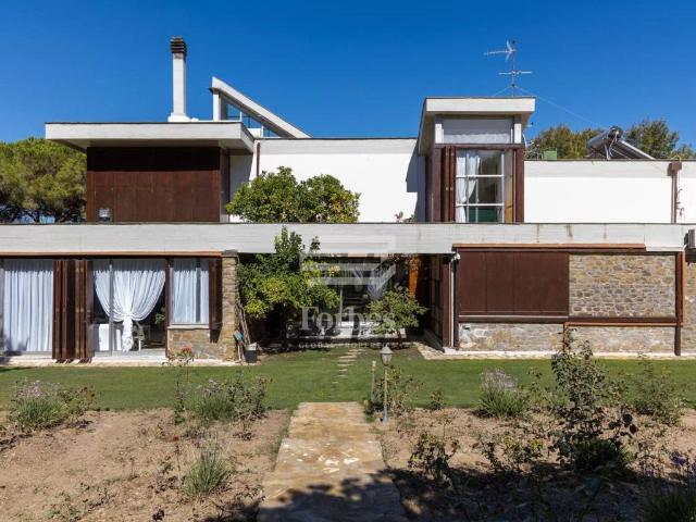 Villa Indipendente in vendita a Populonia Stazione, Piombino