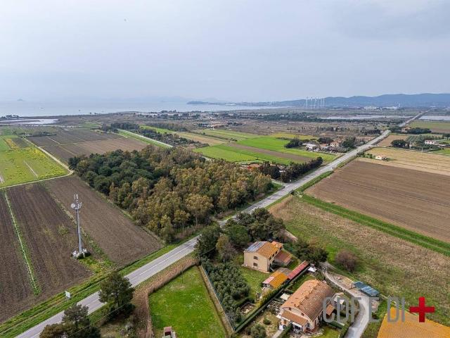 Villa Indipendente in vendita a Piombino, Livorno