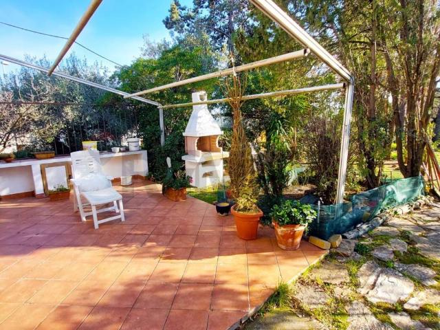 Villa Indipendente in vendita a Montemazzano, Piombino