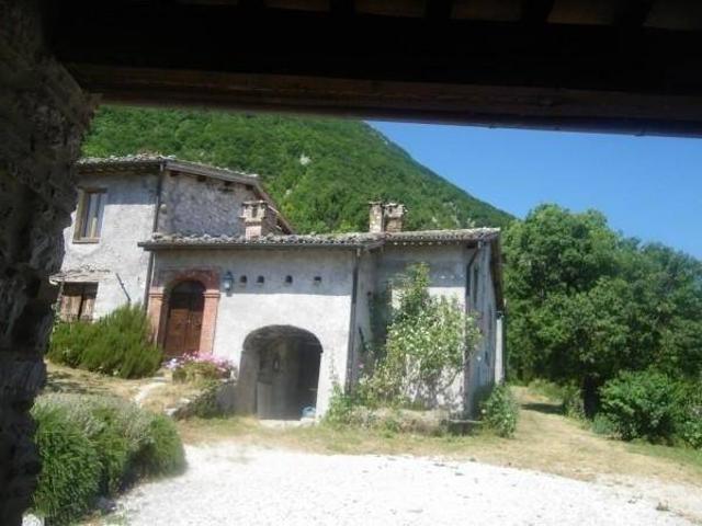 Villa Indipendente in vendita a Marche, Macerata