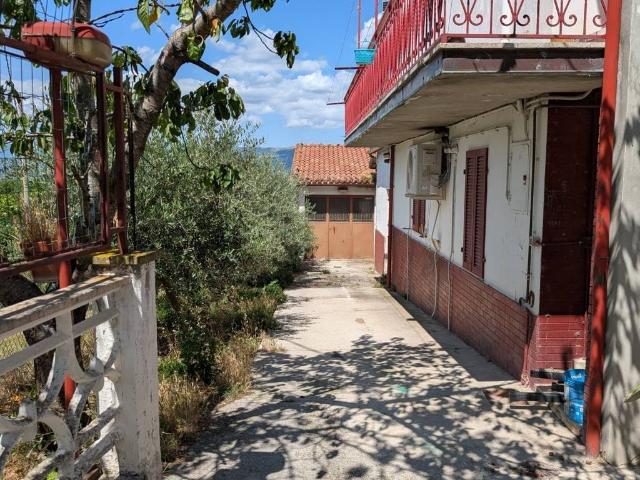 Villa Indipendente in vendita a Seppio, Pioraco