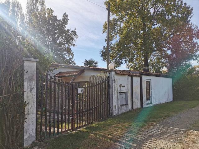 Villa Indipendente in vendita a Villaggio Nuovo, Piemonte