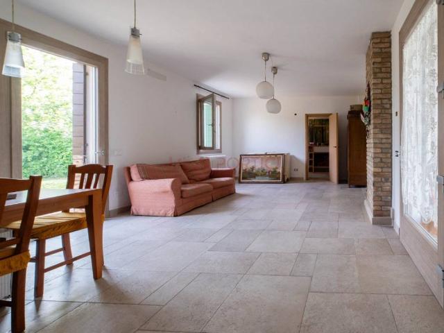 Villa Indipendente in vendita a Corte, Piove Di Sacco