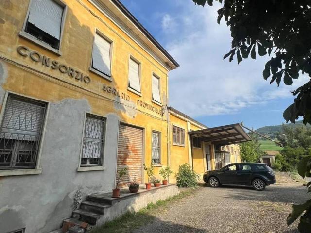 Villa Indipendente in vendita a Casa Zucconi, Piozzano