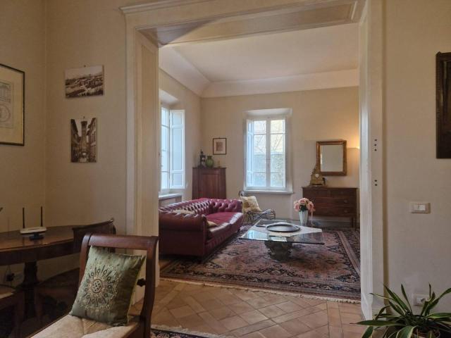 Villa Indipendente in vendita a Porta a Lucca, Pisa