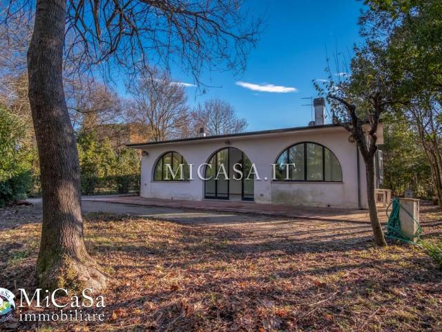 Villa Indipendente in vendita a Fattoria Arno Vecchio, Pisa