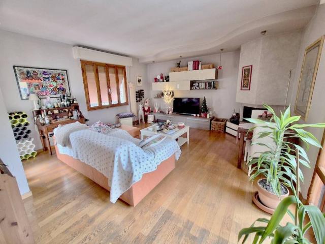 Villa Indipendente in vendita a Ospedaletto, Pisa
