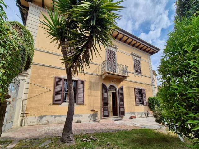 Villa Indipendente in vendita a Porta a Piagge, Pisa