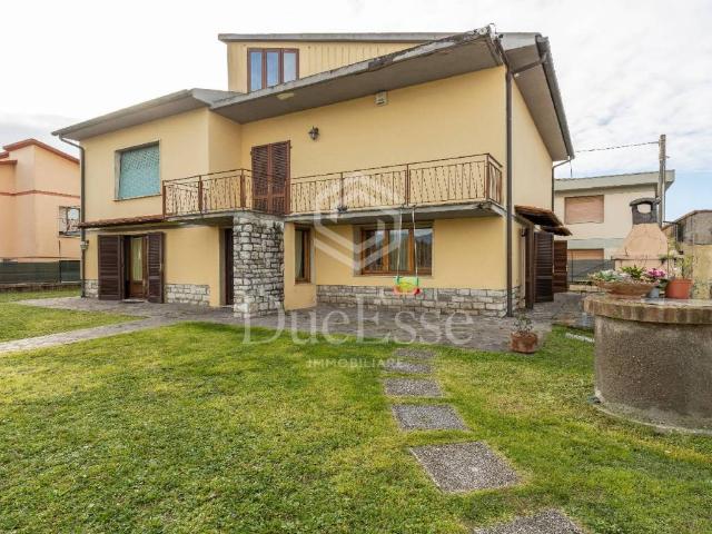 Villa Indipendente in vendita a Oratoio, Pisa