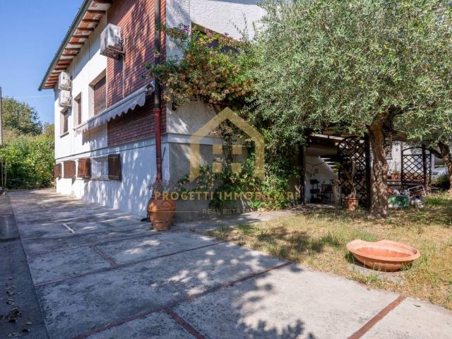 Villa Indipendente in vendita a Pisa, Toscana