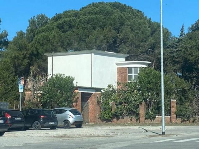 Villa Indipendente in vendita a Eliopoli, Pisa