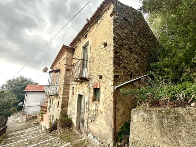 Villa Indipendente in vendita a Pisciotta, Campania