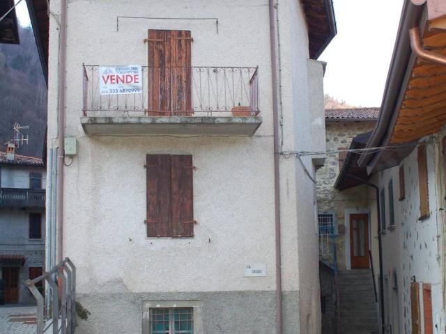 Villa Indipendente in vendita a Comunità montana del Sebino bresciano, Pisogne