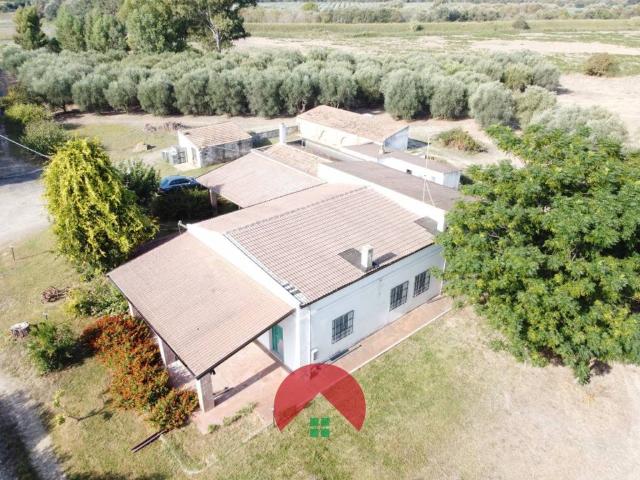Villa Indipendente in vendita a Pisticci, Matera